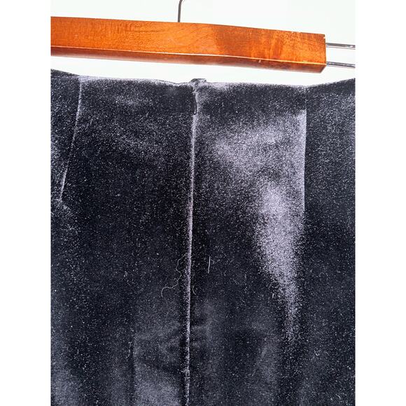Hallhuber Preppy Academia Studios Edgy Black Velvet Mini Skirt - Picture 5 of 8